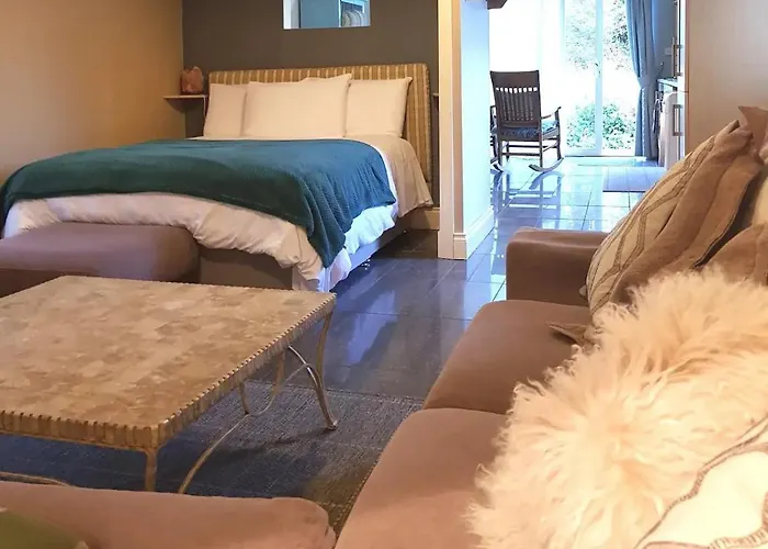 Self Catering Дом отдыха *